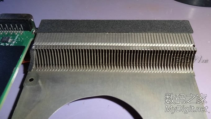 拆解联想B590 清灰,指示灯改造增加亮度