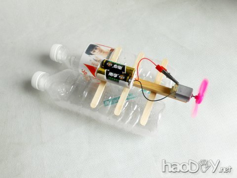 科技小制作电动船步骤图解-DIY空气动力船