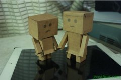 科技小制作-可爱的纸盒人的制作