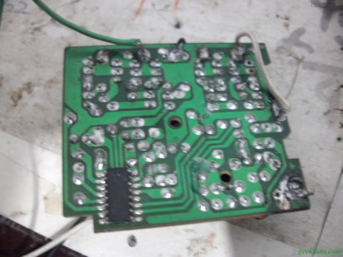 科技小制作-自制无线幻灯片切换器