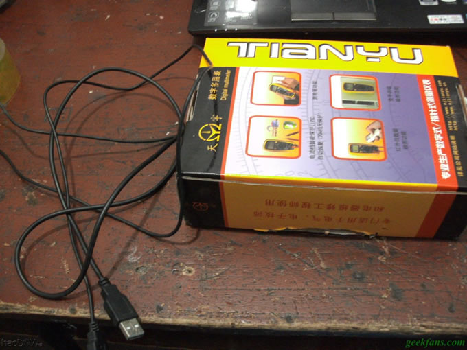 科技小制作-自制无线幻灯片切换器