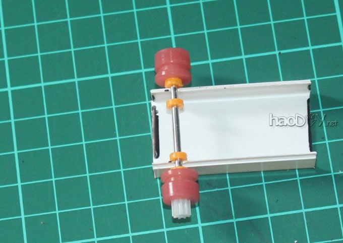 科技小制作-高速跑车制作教程