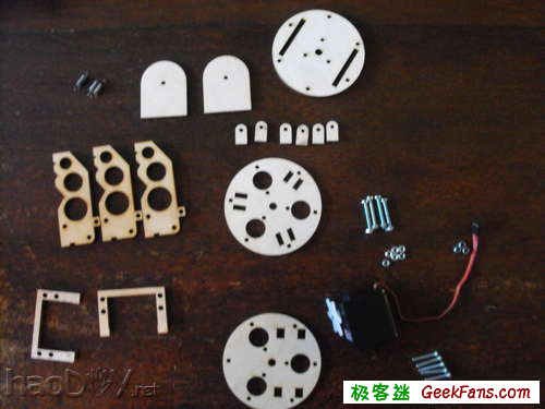 科技小制作-教你制作三指机器爪