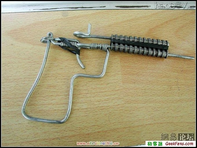 科技小制作-链条枪制作方法