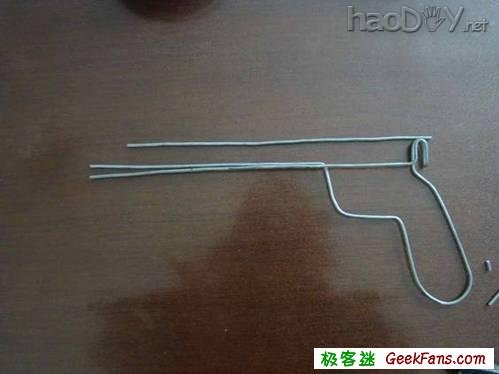 科技小制作-教你做把弹弓枪