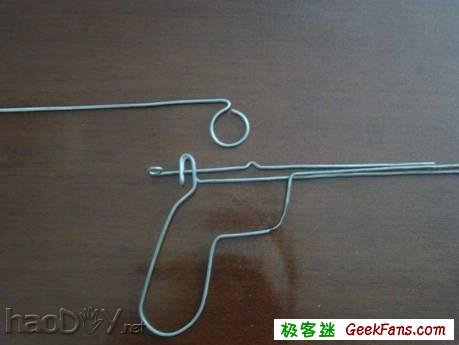 科技小制作-教你做把弹弓枪