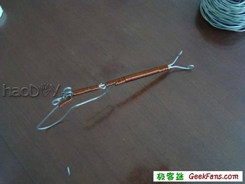 科技小制作-教你做把弹弓枪