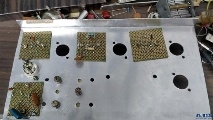 中周安装2.jpg 国庆节的礼物-电池管二级中放超外差收音机