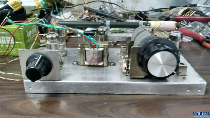 正面.jpg 国庆节的礼物-电池管二级中放超外差收音机