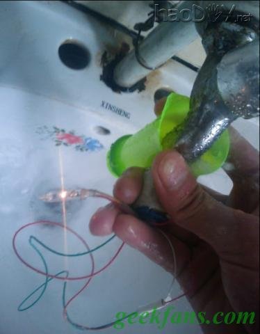 科技小制作-自制水龙头发电机