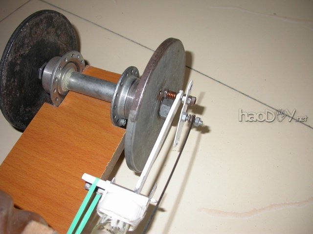 科技小制作-自制压缩空气动力车