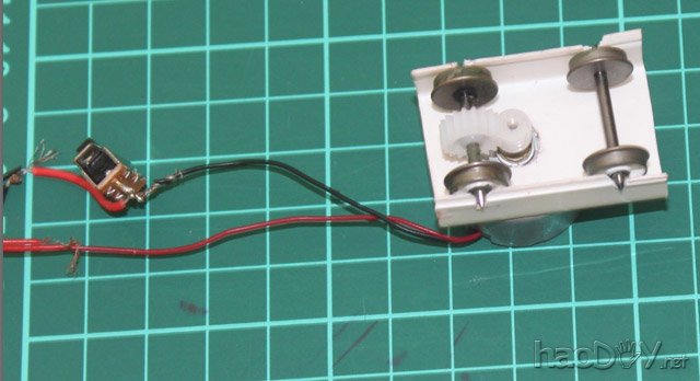 科技小制作-自制遥控火车模型