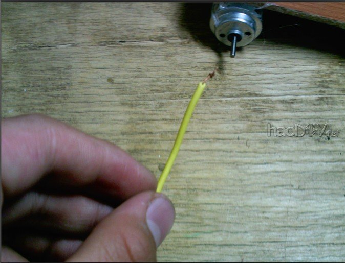 科技小制作-自制三轮遥控车