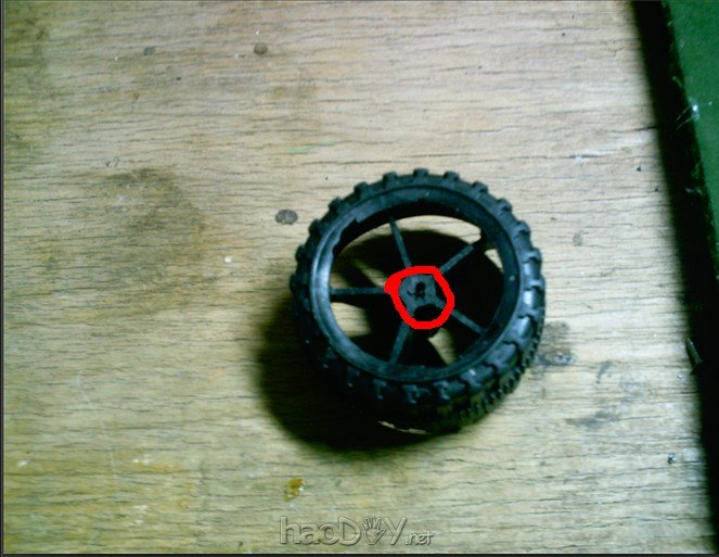 科技小制作-自制三轮遥控车