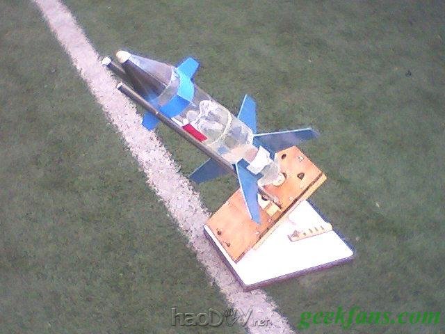 科技小制作-DIY水火箭