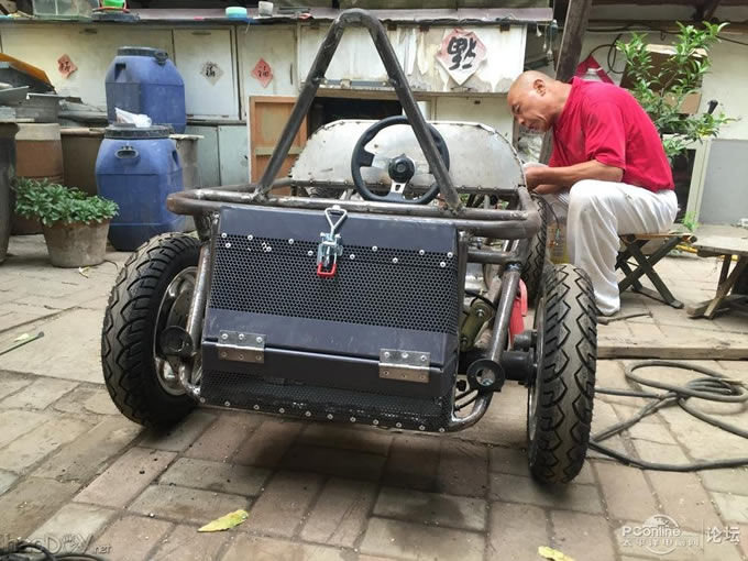 点击查看原图 超级奶爸,用两月时间为儿子设计制造专属老爷车