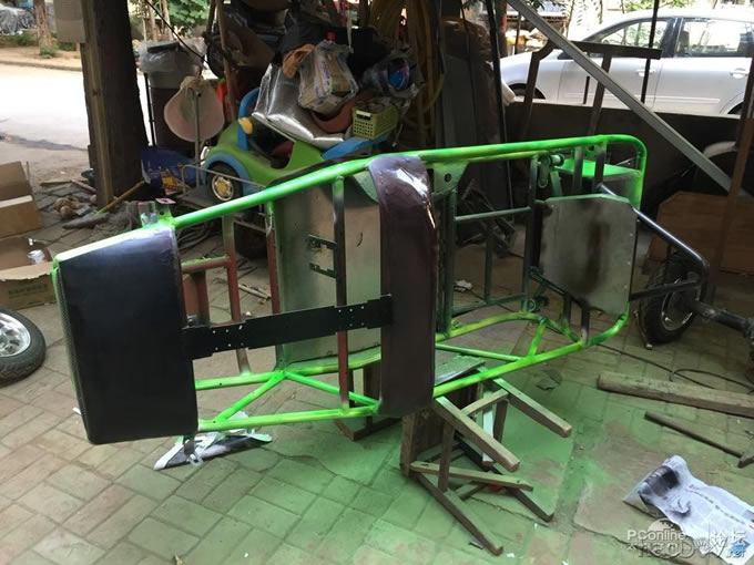 点击查看原图 超级奶爸,用两月时间为儿子设计制造专属老爷车