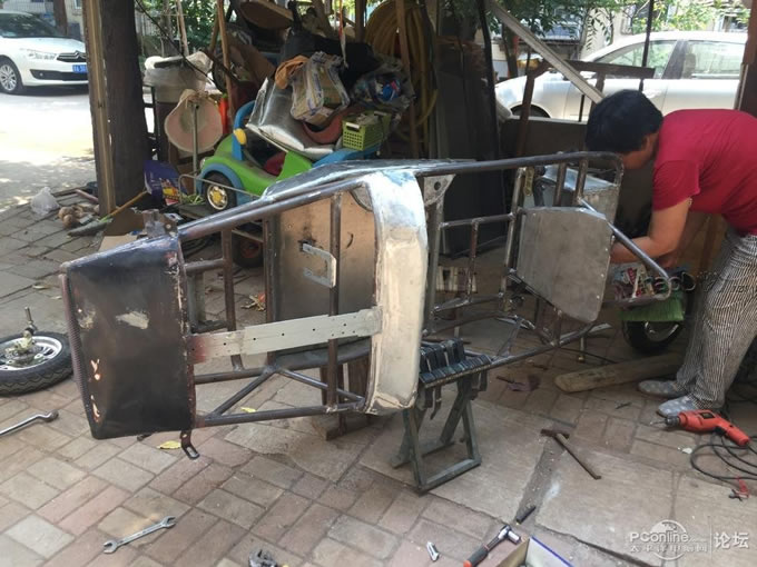 点击查看原图 超级奶爸,用两月时间为儿子设计制造专属老爷车