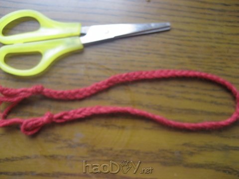 科技小制作-手工制作治疗颈椎病的黄豆枕头