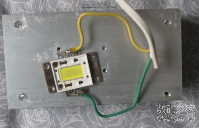 六年磨剑,我DIY的LED投影成功(四楼有效果图) 六年磨剑,我DIY的LED投影成功(四楼有效果图)