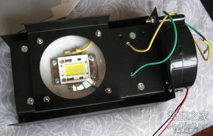 六年磨剑,我DIY的LED投影成功(四楼有效果图) 六年磨剑,我DIY的LED投影成功(四楼有效果图)