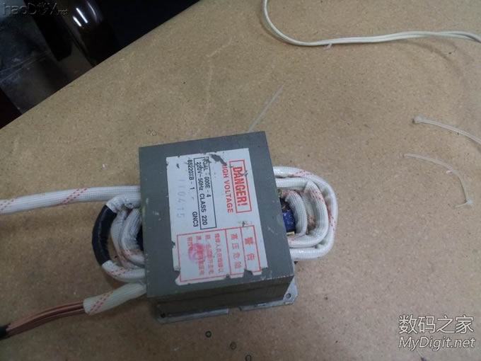 也diy个点焊机。次级竟然超过1000安爆表了 也diy个点焊机。次级竟然超过1000安爆表了