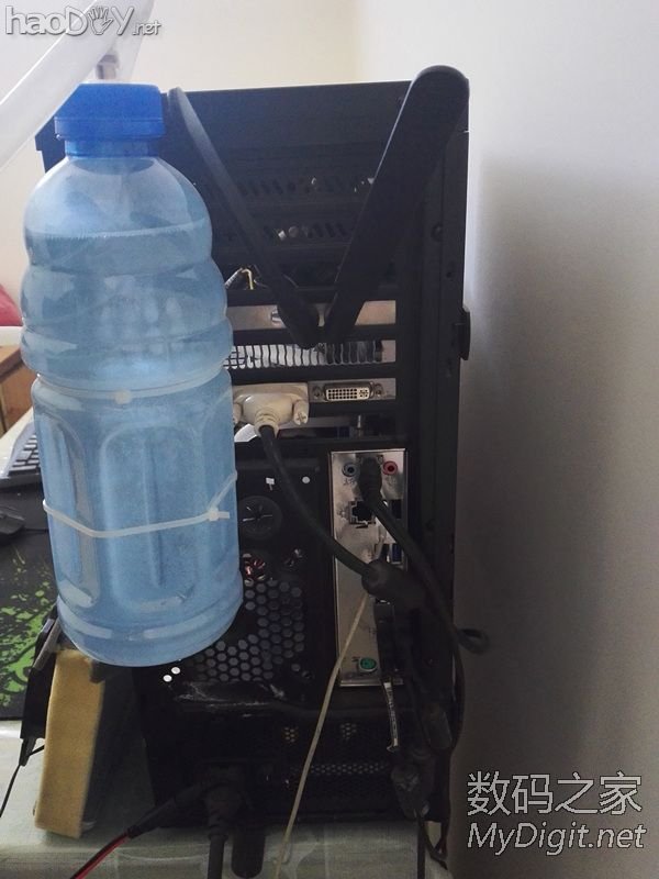 (散热器升级改造中)献上我自己搞的主机水冷,成本低,外观丑,勿笑 (散热器升级改造中)献上我自己搞的主机水冷,成本低,外观丑,