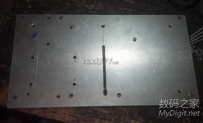 底板 做了个小台锯,成本含快递60来块