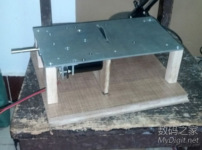 全貌 做了个小台锯,成本含快递60来块
