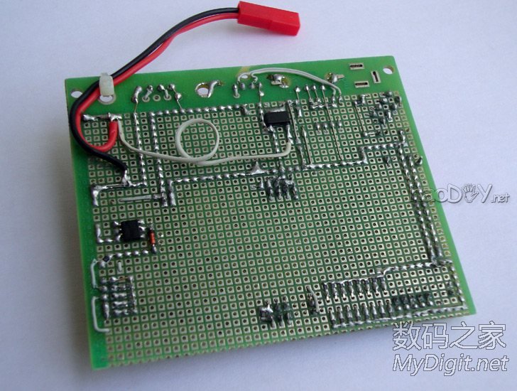 TQ2440核心板搭载linux做的监控Wifi小车,带邪恶的云台 TQ2440核心板搭载linux做的监控Wifi小车,带邪恶的云台