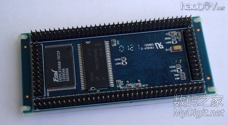 TQ2440核心板搭载linux做的监控Wifi小车,带邪恶的云台 TQ2440核心板搭载linux做的监控Wifi小车,带邪恶的云台