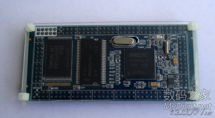 TQ2440核心板搭载linux做的监控Wifi小车,带邪恶的云台 TQ2440核心板搭载linux做的监控Wifi小车,带邪恶的云台