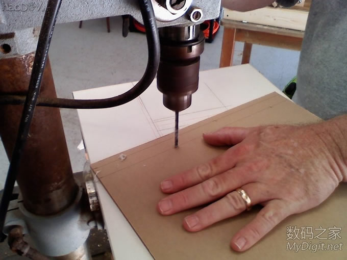 自制图书扫描仪,效果不比专业的差