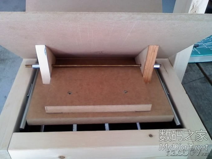 自制图书扫描仪,效果不比专业的差 自制图书扫描仪,效果不比专业的差