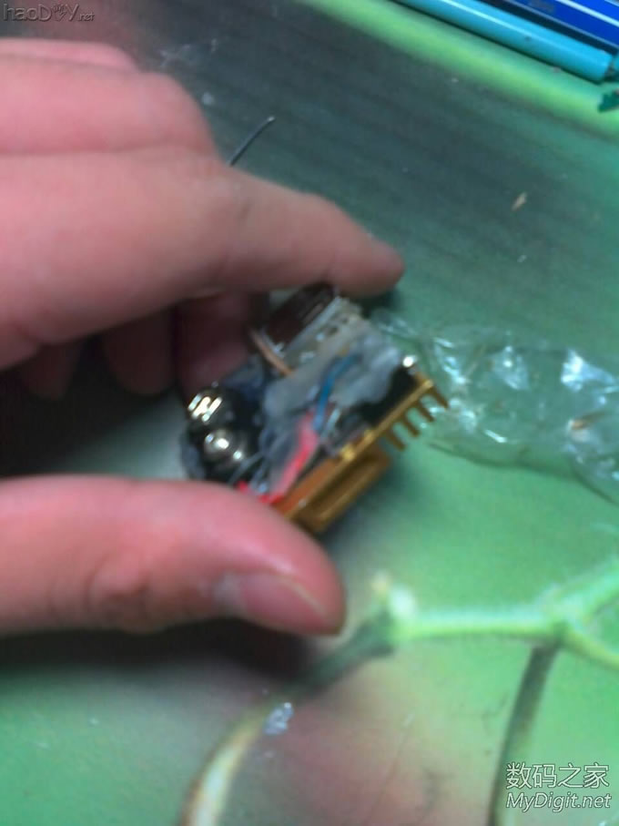 这个比充电宝管用,信不信 这个比充电宝管用,信不信