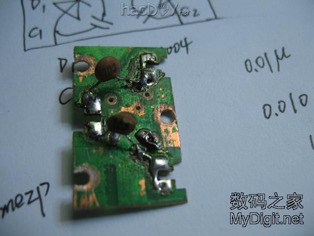 焊上去 自制了两个卫星天线功分器