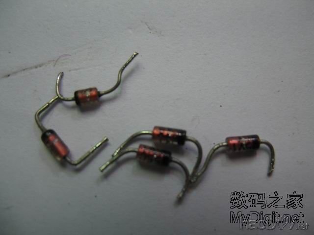 好看不好用 自制了两个卫星天线功分器