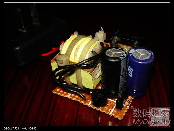 你的万用表还是准的么?用TL431做个简单的电压基准校校自己的表吧