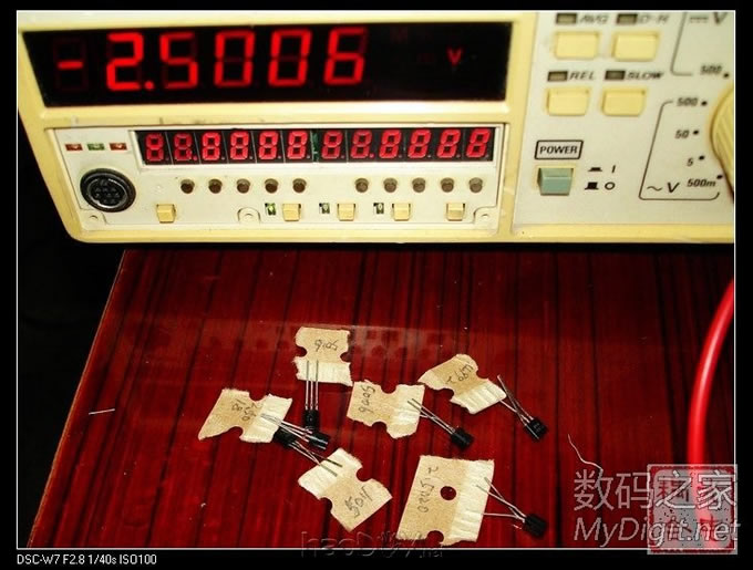 你的万用表还是准的么?用TL431做个简单的电压基准校校自己的表吧