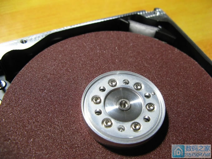 补交作业,Maxtor牌Quantum硬盘小砂轮机DIY完成,欢迎大家参观!