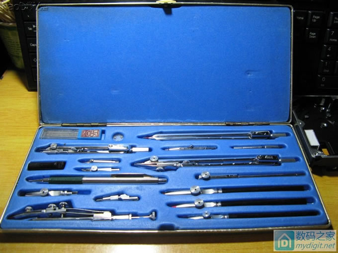 补交作业,Maxtor牌Quantum硬盘小砂轮机DIY完成,欢迎大家参观! 补交作业,Maxtor牌Quantum硬盘小砂轮机DIY完成,欢迎大家参观!