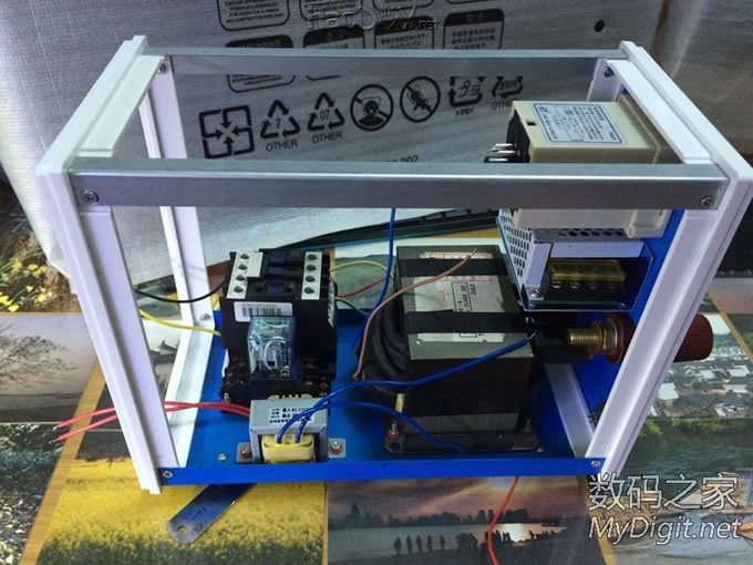 数码之家定制款点焊机!逢年过节送礼佳品,威力凶残,居家旅行必