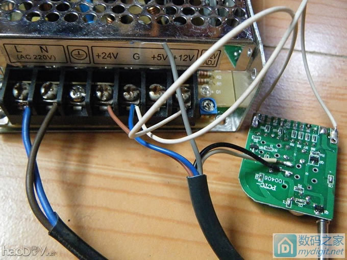 老鼠偷吃腊肠,简单做个间接捕鼠装置 老鼠偷吃腊肠,简单做个间接捕鼠装置