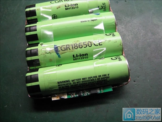 猴年第一贴,年前装好小台灯,祝坛友新年快乐 猴年第一贴,年前装好小台灯,祝坛友新年快乐