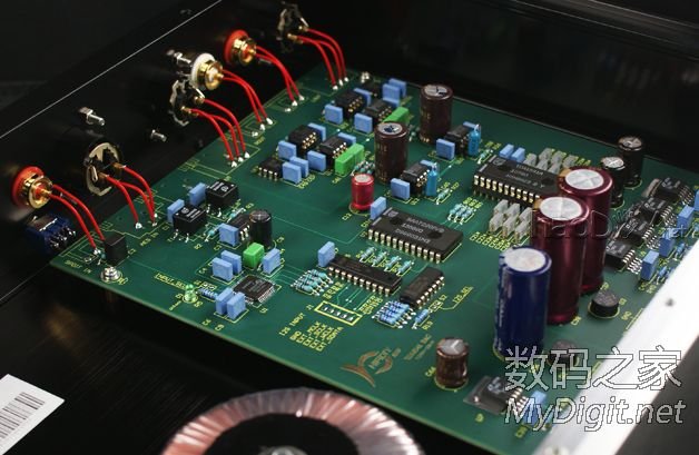 刚完成制作的DAC解码器,非常适合长时间听音乐要求 刚完成制作的DAC解码器,非常适合长时间听音乐要求