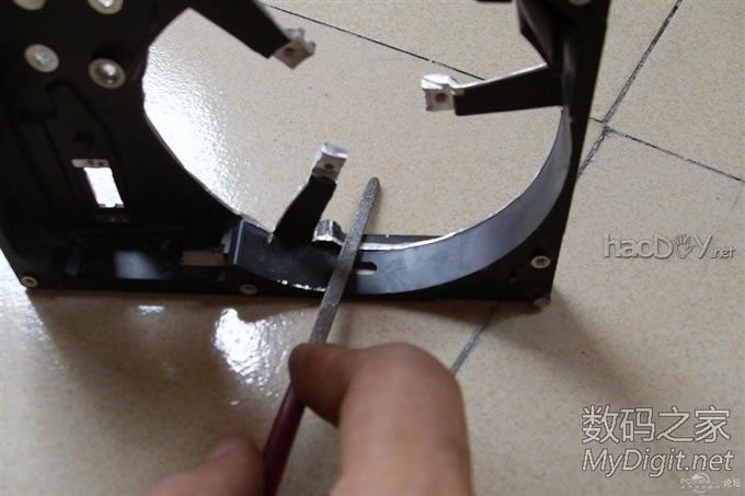 报废硬盘变身7200转暴力风扇【转载】 报废硬盘变身7200转暴力风扇【转载】