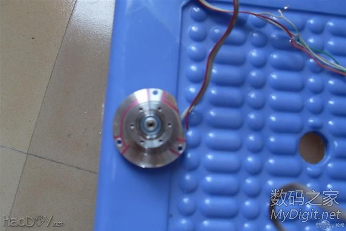 报废硬盘变身7200转暴力风扇【转载】 报废硬盘变身7200转暴力风扇【转载】