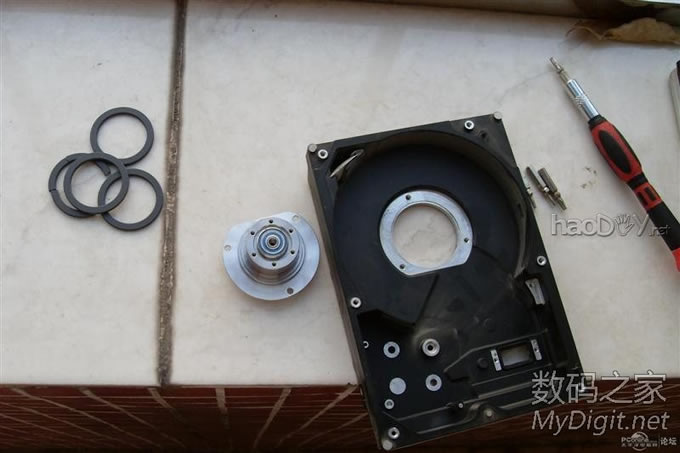 报废硬盘变身7200转暴力风扇【转载】 报废硬盘变身7200转暴力风扇【转载】