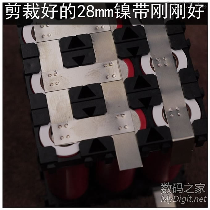 ÒÆ¶¯µçÔ´ÐÂÍæ·¨£¬6¿Ú5V12A£¬40200mah£¬µçѹÏÔʾ£¬4Сʱ³äÂú ÒÆ¶¯µçÔ´ÐÂÍæ·¨£¬6¿Ú5V12A£¬40200mah£¬µçѹÏÔʾ£¬4Сʱ³äÂú