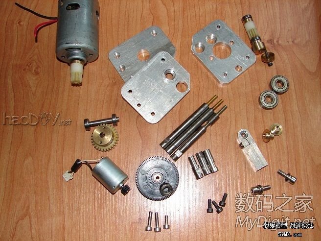 自制可升降小电锯(转)